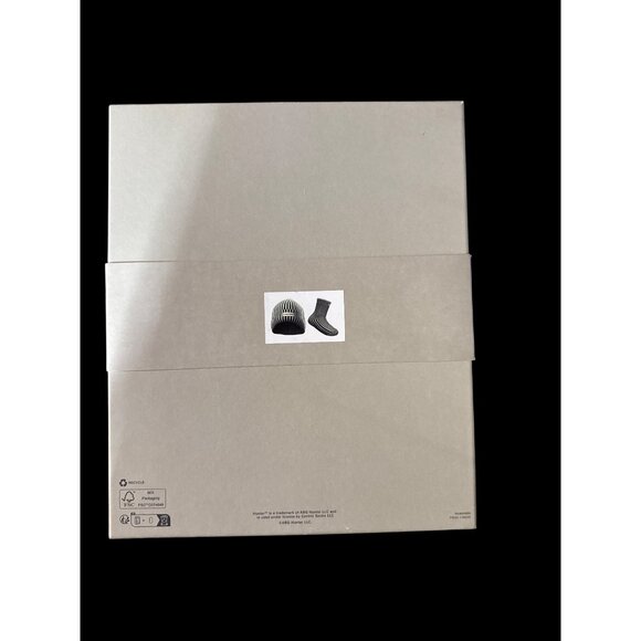 Hunter Striped Hat and Matching Slipper Socks Gift Set Women shoe sizes 7–10 new - Picture 2 of 4